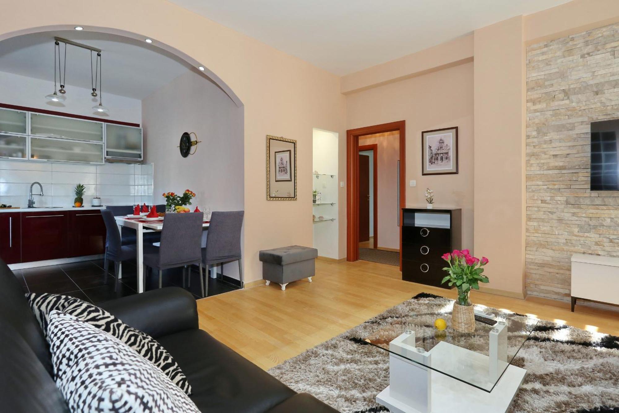 Apartment Ksenija Zara Esterno foto